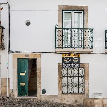Sunny In Amazing Alfama *